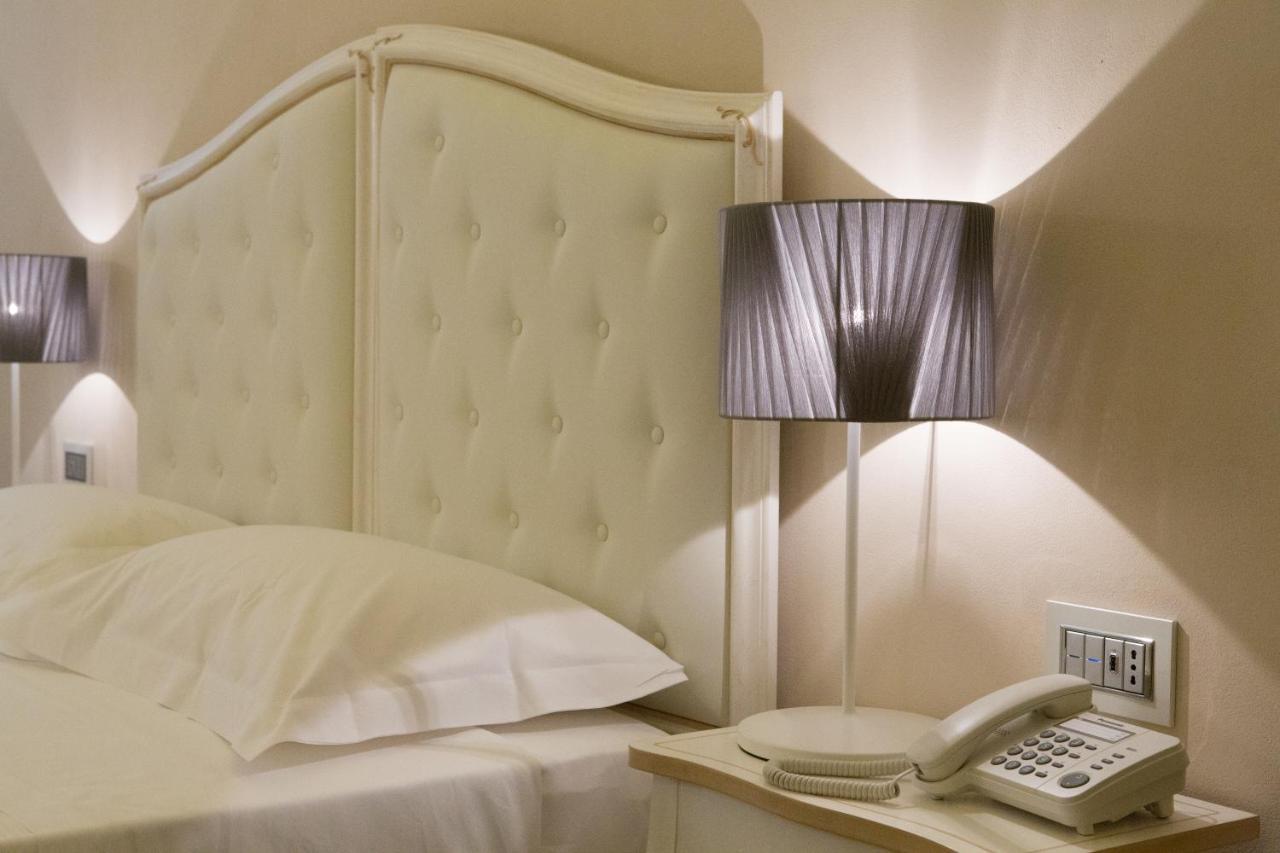 Palazzo Favacchio - Patane Hotel Scicli Bagian luar foto