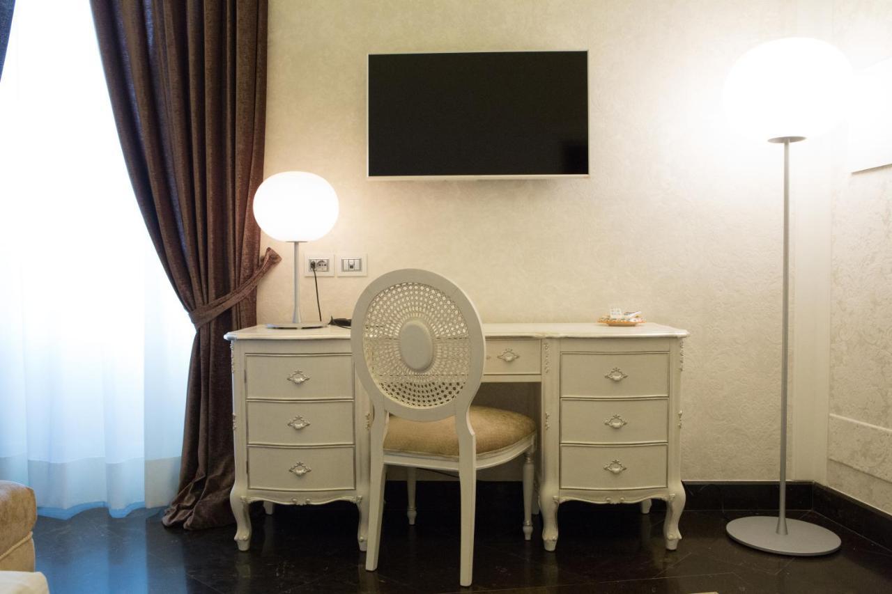 Palazzo Favacchio - Patane Hotel Scicli Bagian luar foto
