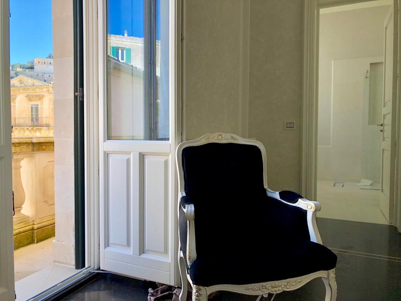Palazzo Favacchio - Patane Hotel Scicli Bagian luar foto